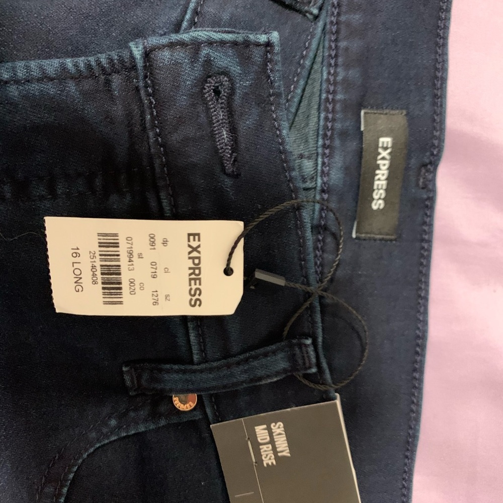 NWT Express 16 Long! Denim jeans